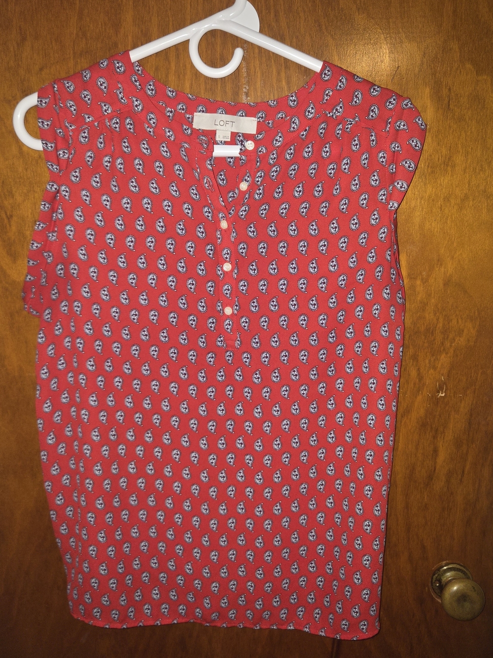LOFT Red Sleeveless Button-Front Printed Blouse